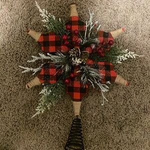 New without tags, Christmas tree topper, buffalo plaid star, pinecones, berries